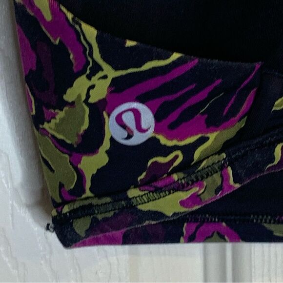 Lululemon Free To Be Zen Sports Bra Size 6 - Picture 6 of 11